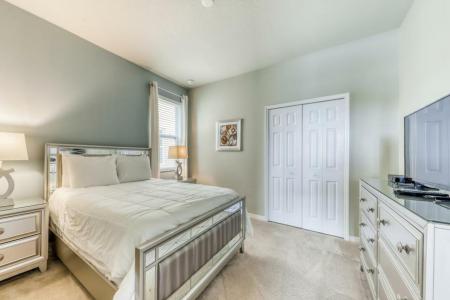 Гостевой домик с бассейном