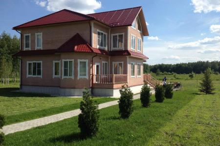 Отличный коттедж с живописной природой, организация банкетов под ключ.