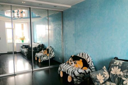 2 кв. у метро Комендантский пр.