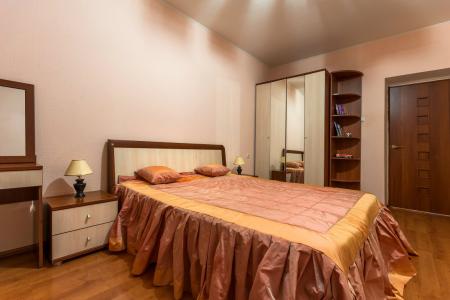 Элитная двухкомнатная квартира на Мопра, 8Б