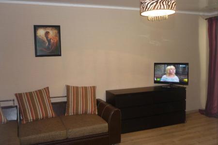 Однокомнатная квартира посуточно в Омске