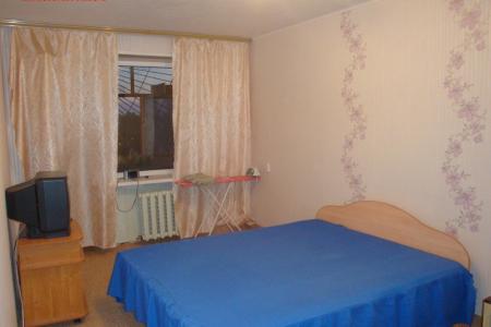 2-комнатная квартира на пл.Труда