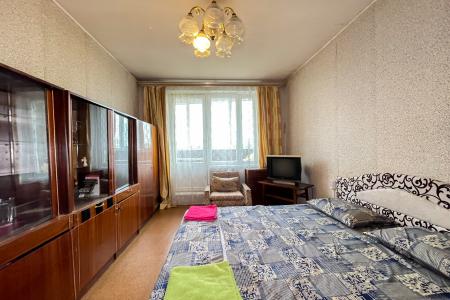 1-кoмнaтнaя кваpтиpа РЯДОМ С МEТPО! Домодедовская