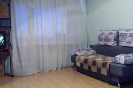 Однокомнатная квартира на площади Маркса