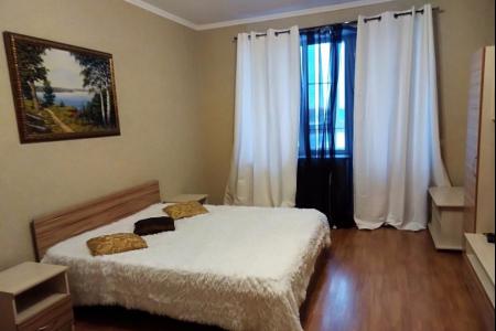 Однушка с евроремонтом в районе АЭРОПОРТА И СБС