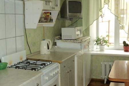 Сдам 2-х комнатную квартирку в центре у метро