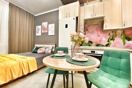 Студия на А.Усольцева 15