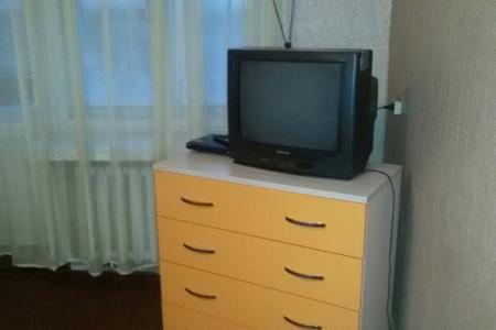 1к квартира,возле жд вокзала.