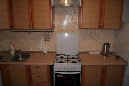 Сдаем посуточно 2-х комнатную квартиру у метро 1905 года