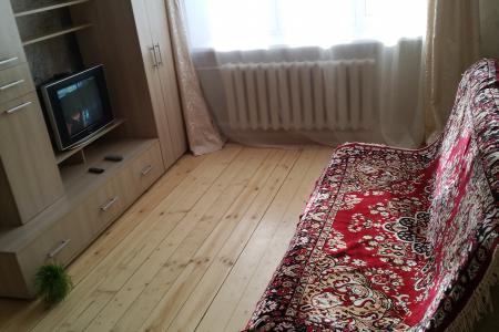 Трёхкомнатная район роддома и травмбольницы