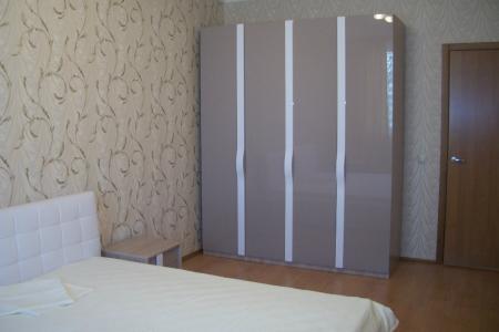 Двухкомнатная квартира в  Центральном районе на пр. Ленина 71 рядом с ТРК Променад-1.