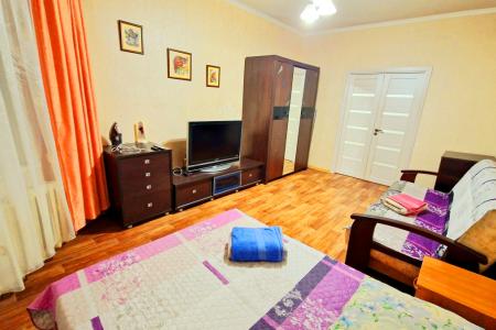 Квартира с видом озеро и площадь Стрижева