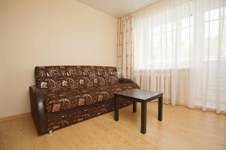 2ка на против колхозного рынка