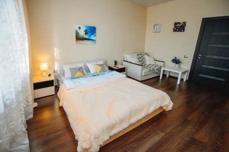 Апартаменты "Houseday" на Татарская 93