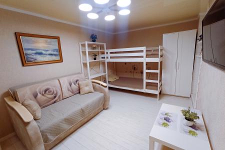 Городской островок 2 к.кв. в центре города