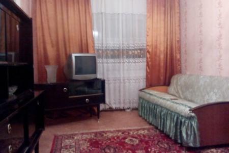 Двухкомнатная квартира в центре города. Хороший ремонт.