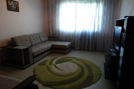 Двухкомнатная квартира в Центральном на К.Маркса