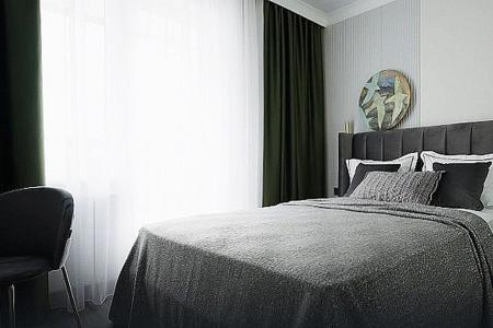 В шаговой доступности расположены торгово-развлекательный центр «Космопорт»