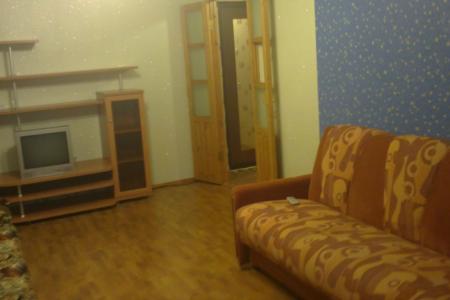 Однокомнатная квартира рядом со Стефановской площадью.