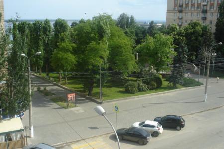 Комфортабельная квартира на Аллее Героев у МедАкадемии