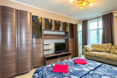 1-кoмнaтнaя квaртира РЯДОМ С МEТPО! Сдаетcя нa CУТKИ\ЧАСЫ