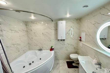 Уютная квартира с джакузи и с панарамным видом