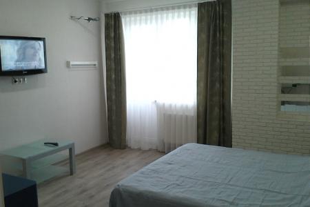 Уютная 1-ком. квартира. Рядом ул. Яна-Полуяна, Атарбекова