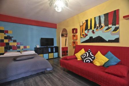 Яркая  3комнатная квартира бизнес-класса с дизайнерским ремонтом на Большой Грузинской (027)