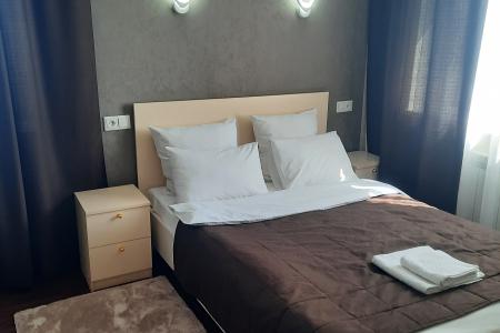 Одно-, двухкомнатные квартиры посуточно в Белово. Новогодняя ночь - ЗООО руб/сутки