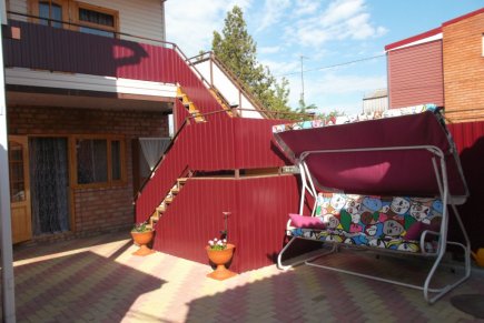 сдаю в Ейске комнаты посуточно