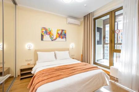 Апартаменты с балконом Elite Apartments