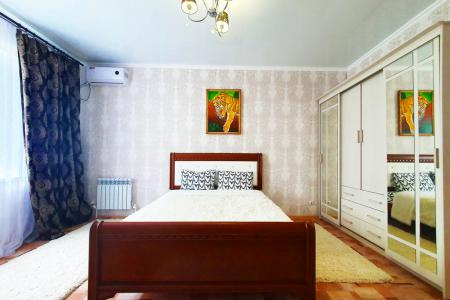 2-комнатная Свердлова 60