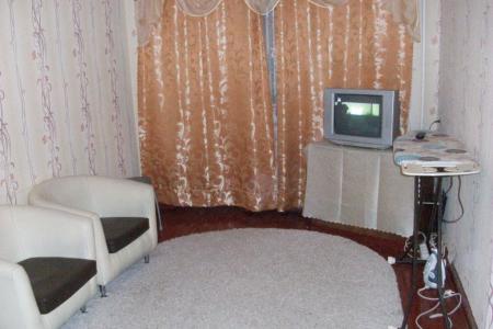 Однокомнатная квартира около ТЦ Серебряный город