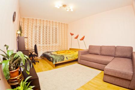 квартира на сутки, часы,  недели, возле ярмарки, жд вокзала, фок, 7 небо, близко центр города