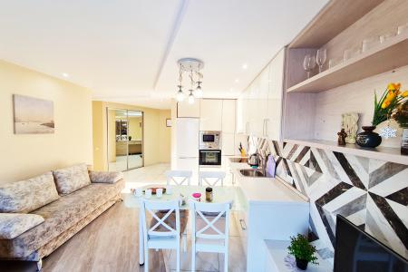 ШИКАРНОЕ ПРОЖИВАНИЕ С ВИДОМ НА РЕКУ ДЛЯ БОЛЬШОЙ КОМПАНИИ-УСПЕЙ, БУДЕТ ПОЗДНО!