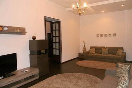 Лучшая Трёшка, квартира в хорошем состоянии в Кемерово.