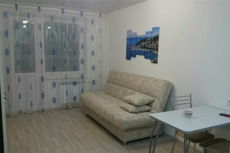 Уютная,новая квартира в центре Кирова.Все есть. Красивый вид!