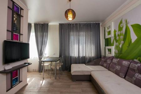 Квартира с дизайнерским евроремонтом в Пролетарском районе.