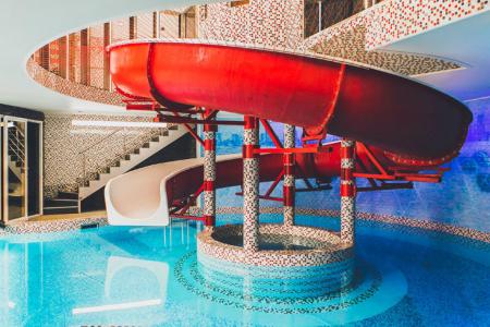 Коттедж с горкой