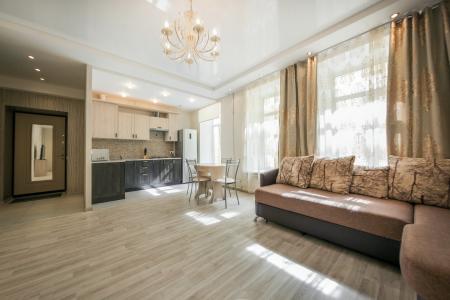 Светлая уютная квартира у Невского проспекта