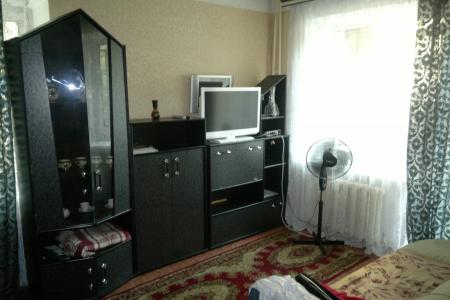 Сдаю посуточно 1ккв центр, Волочаевская 180!