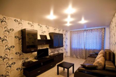 Отличная 2 комнатная квартира в центре