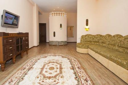 Двухкомнатная квартира на Порт-Саида в Центральном