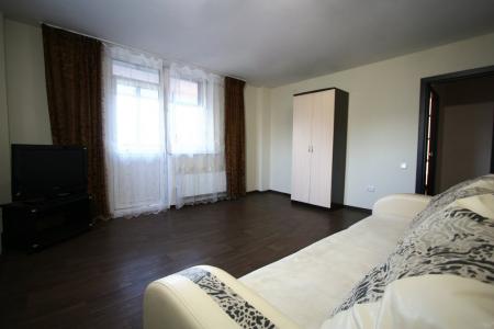 Отличная однокомнатная квартира возле Сибири