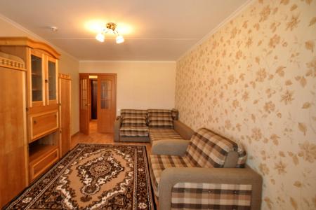 1комнатная квартира возле АГМУ