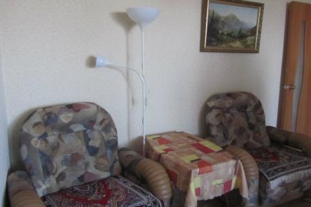 Двухкомнатная квартира возле РEАЦентра