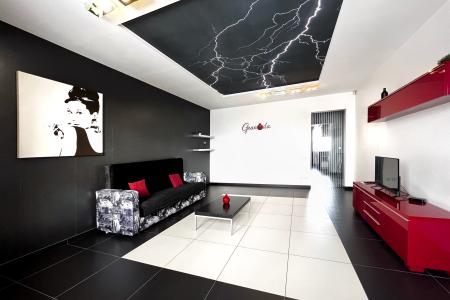 Красивая двухкомнатная квартира с изолированными комнатами с дизайнерским ремонтом!