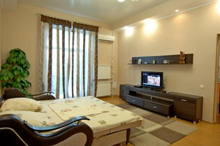 Уютная 1-комнатная квартира возле ж/д вокзала