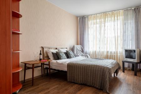 Двухкомнатная квартира у станции Строитель