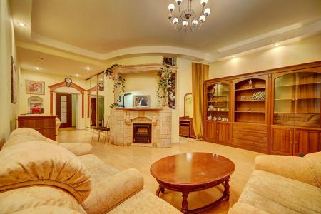 2-комнатная квартира посуточно, район Mega Center Alma-Ata